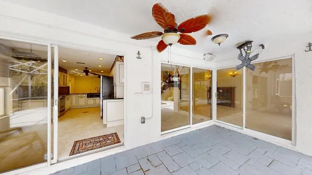 Residence photo 35