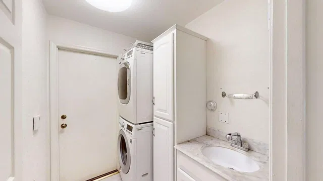 Residence photo 41
