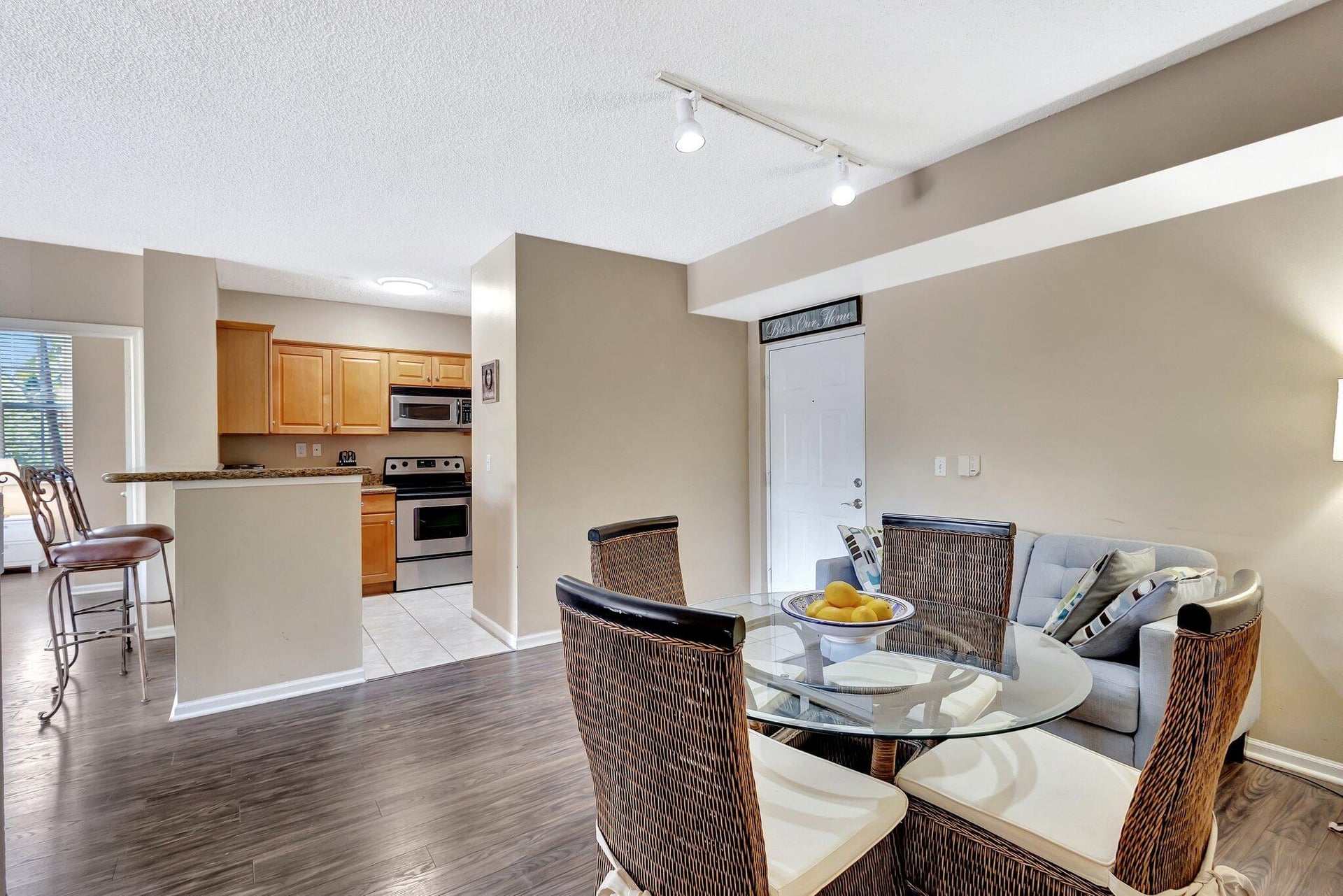  Unit 204 photo 4
