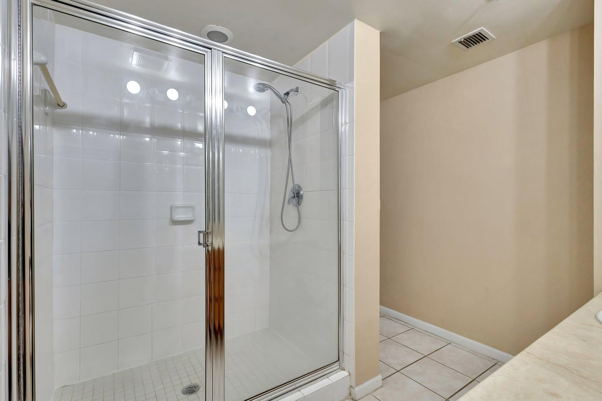  Unit 204 photo 20