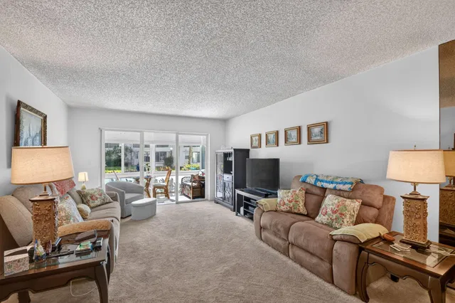 Unit 114 photo 26