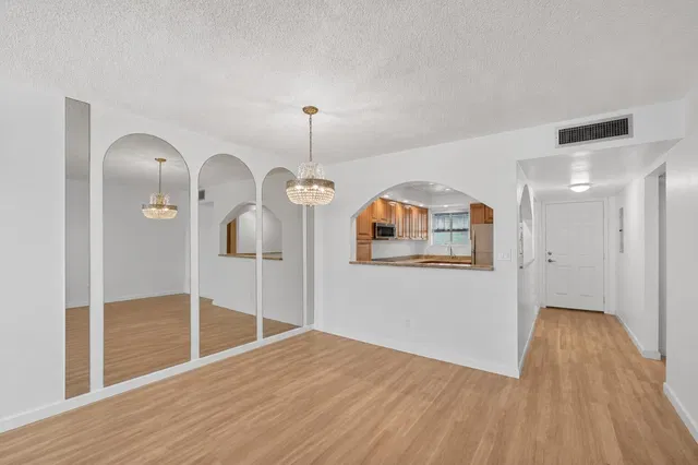 Unit 114 photo 45