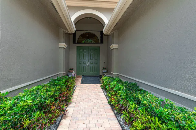 Residence photo 8
