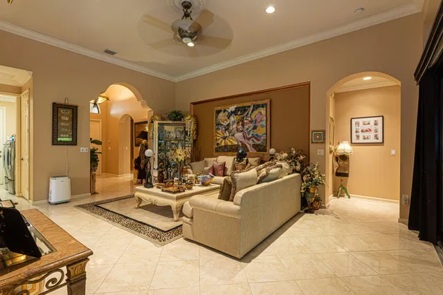 Residence photo 14