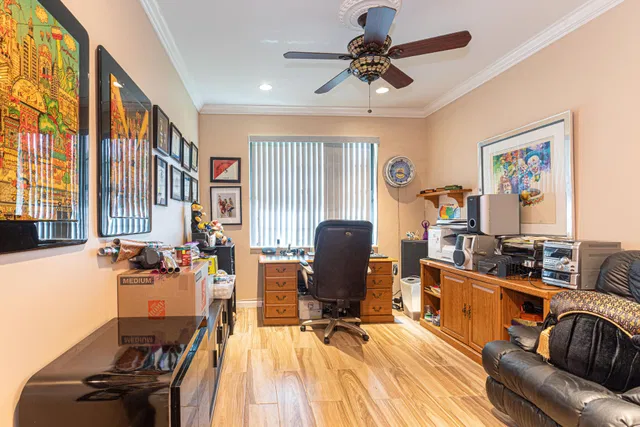 Residence photo 21