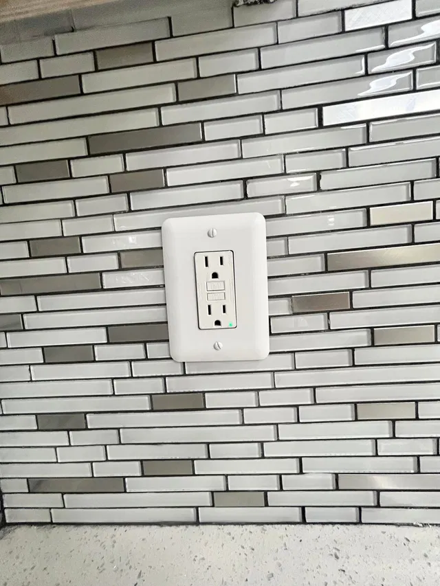 Unit 102 photo 9