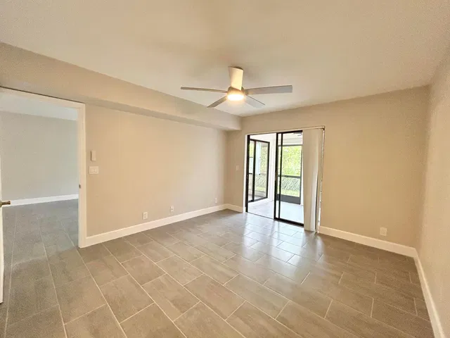 Unit 102 photo 20