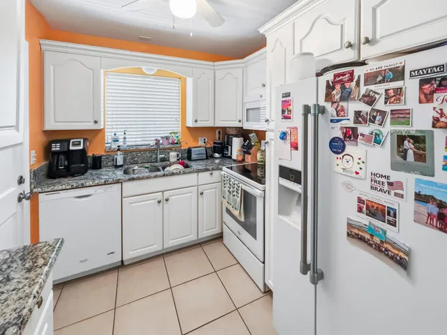 Unit 206T photo 4