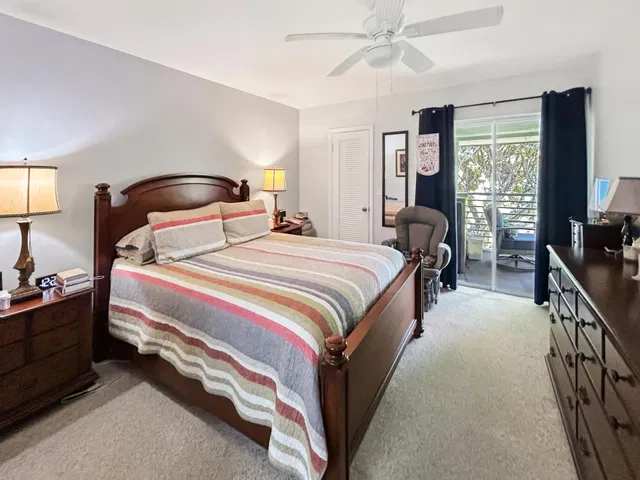 Unit 206T photo 10