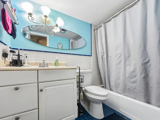 Unit 206T photo 11