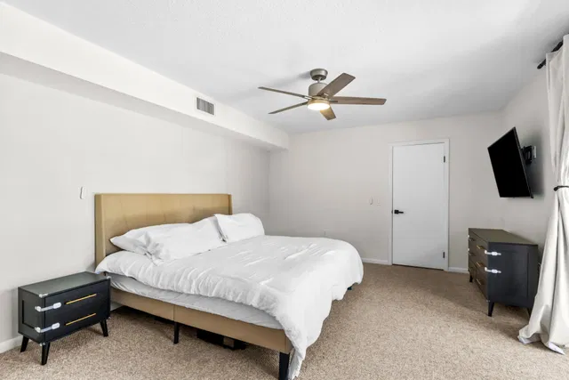 Residence photo 24