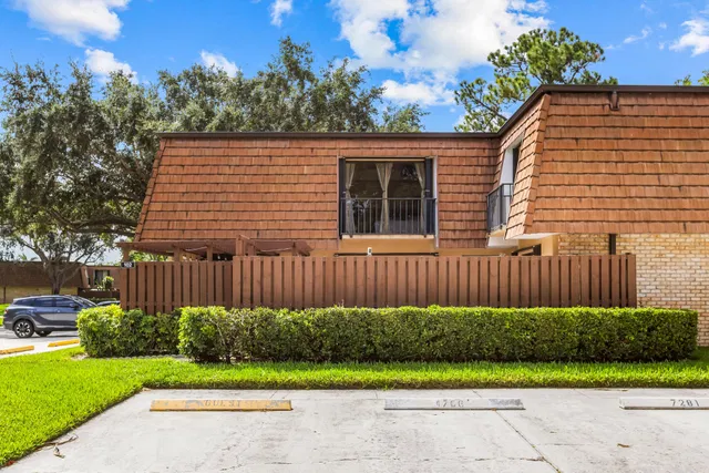Residence photo 41