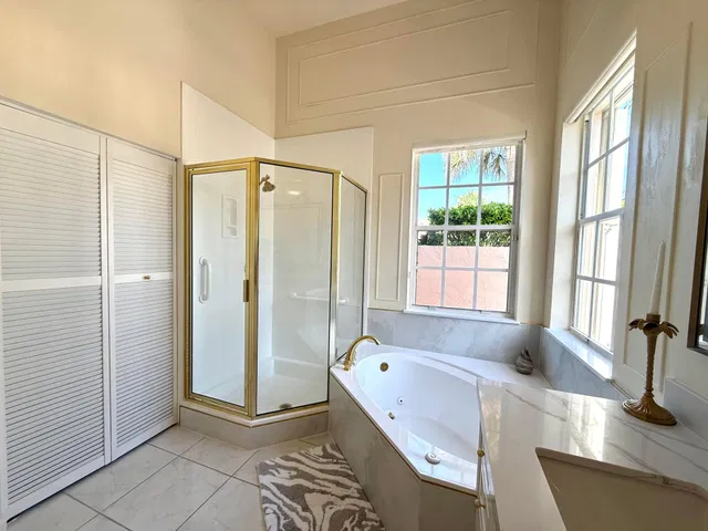 Residence photo 28