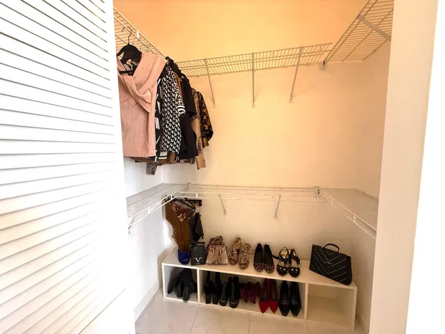 Residence photo 29