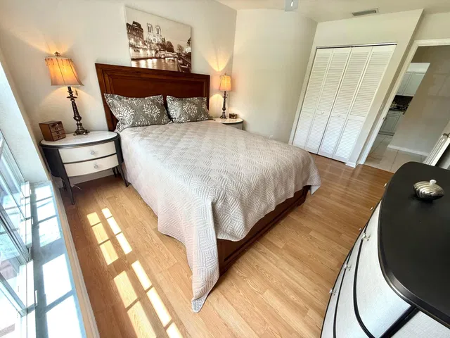 Residence photo 37