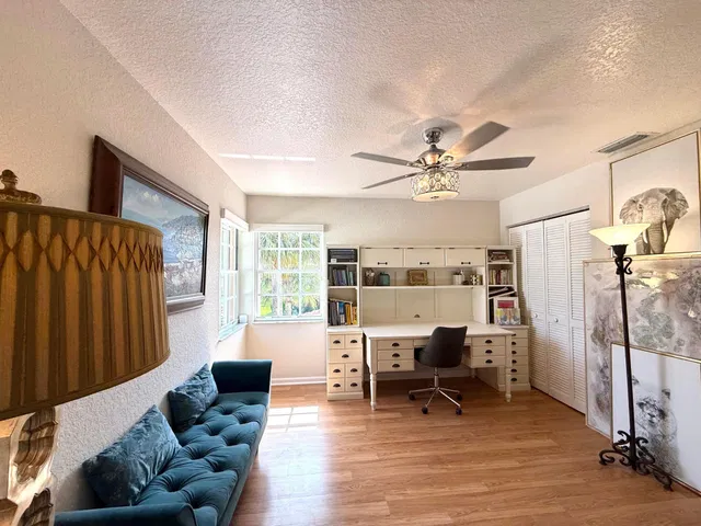 Residence photo 47