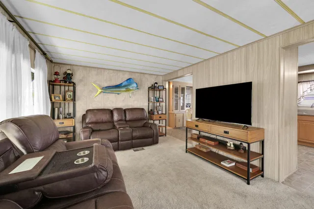 Residence photo 12