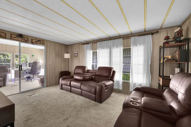 Residence photo 15