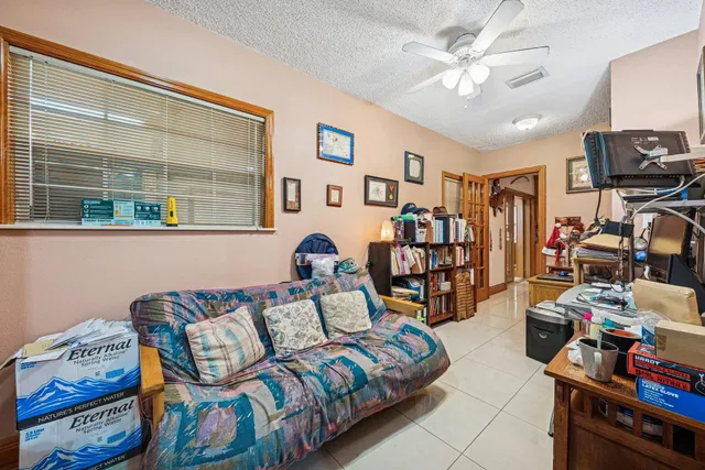 Residence photo 15