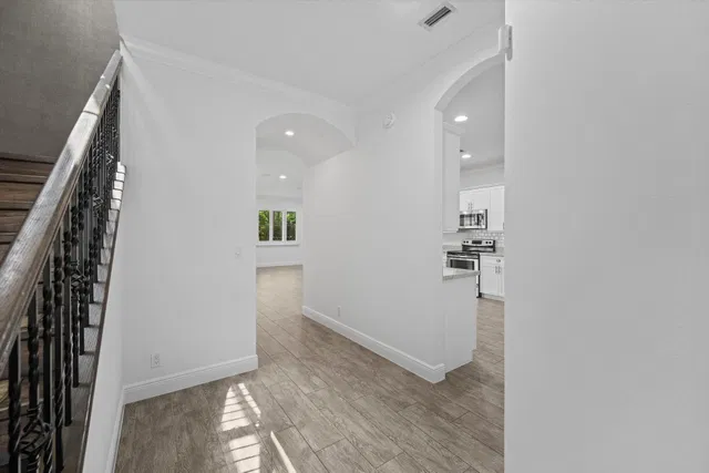  Residence photo 6
