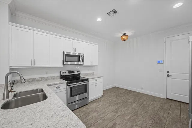  Residence photo 16