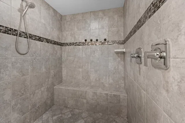 Residence photo 28