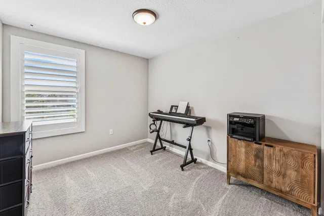  Residence photo 15