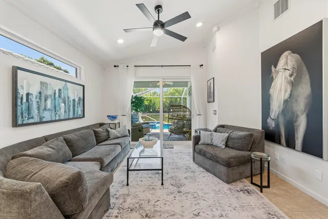  Residence photo 17