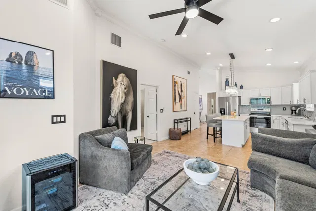  Residence photo 18