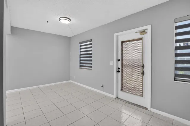 Residence photo 7