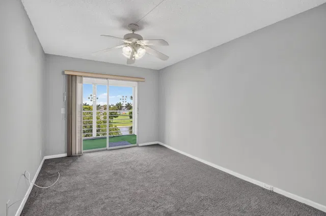 Residence photo 24