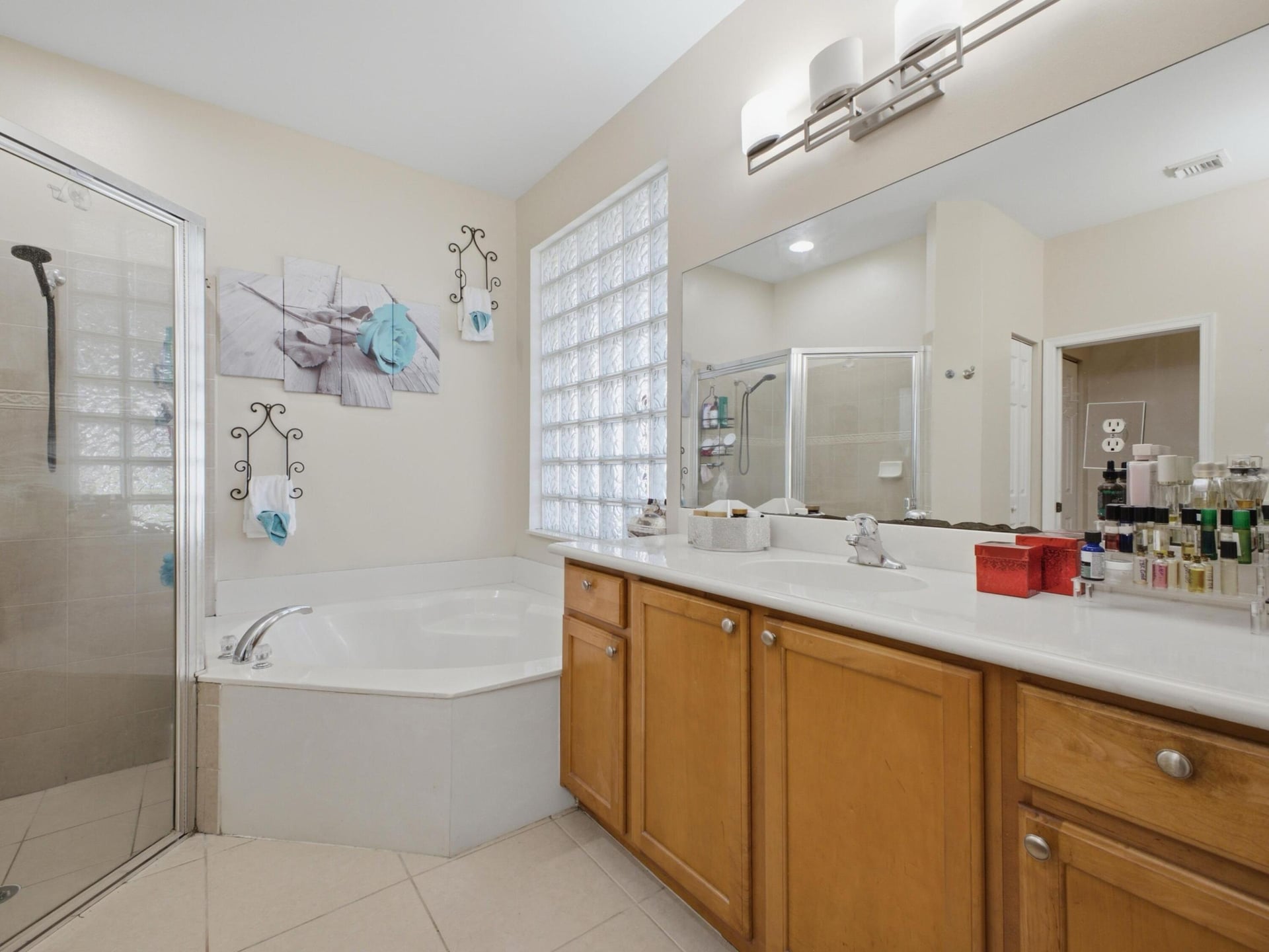  Residence photo 12