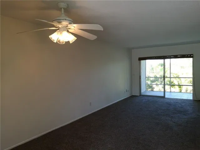  Unit 136-6 photo 12