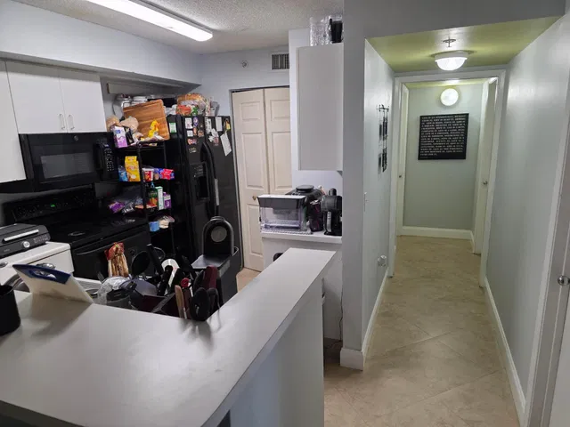 Unit 104 photo 14