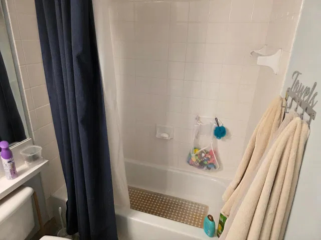 Unit 104 photo 18