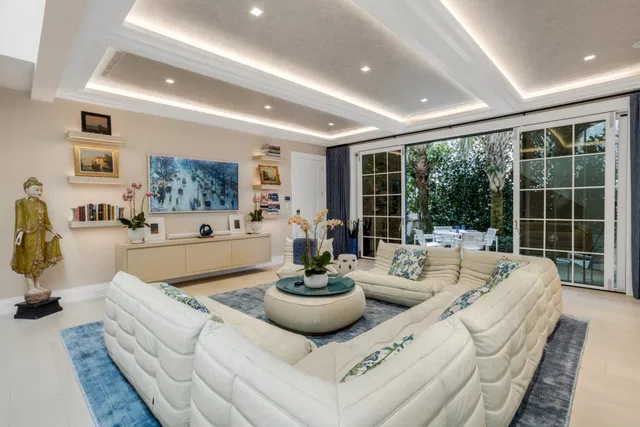 Estate Section Palm Beach Residence photo 11