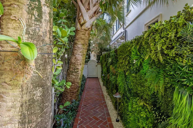 Estate Section Palm Beach Residence photo 39