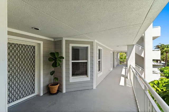 Unit 2103 photo 14