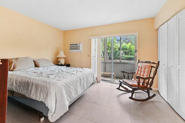  Residence photo 8