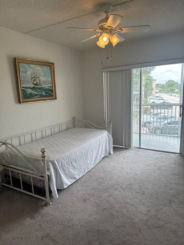  Unit 221 photo 11