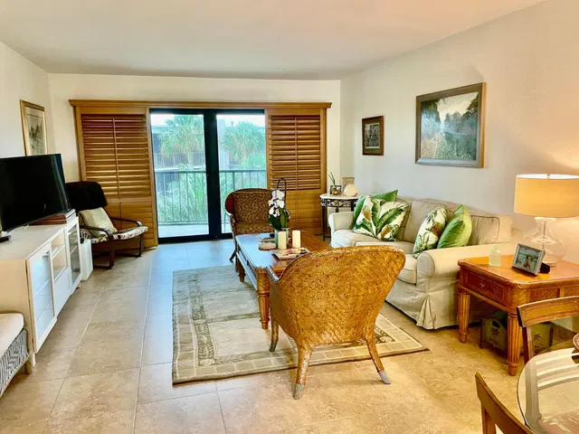 South Palm Beach Unit 311 photo 6