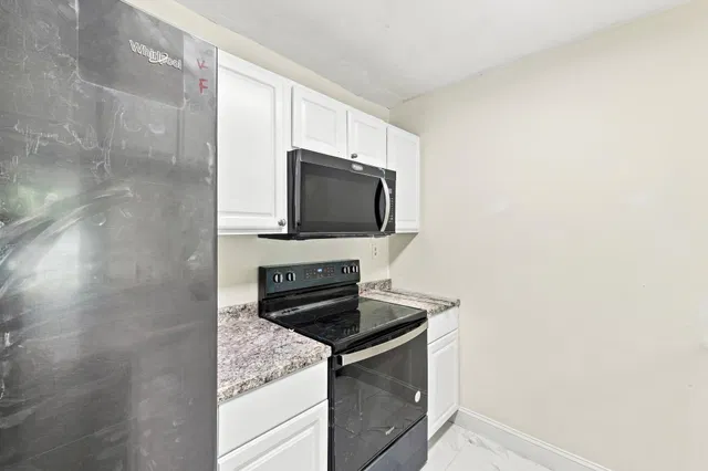 Unit A photo 19
