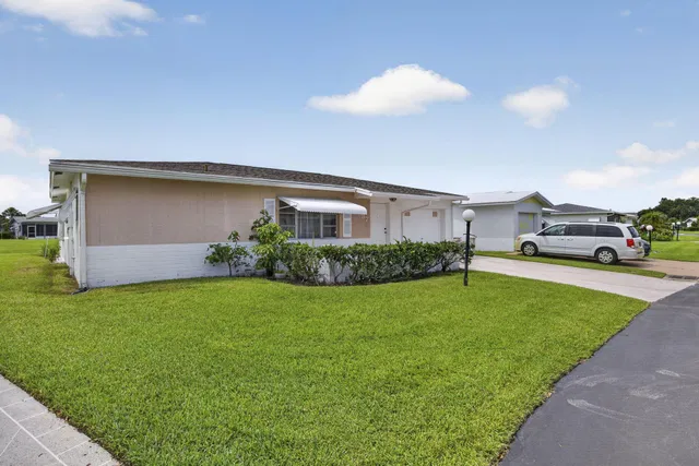 Residence photo 2