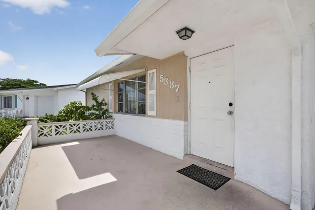Residence photo 6