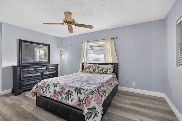 Residence photo 33