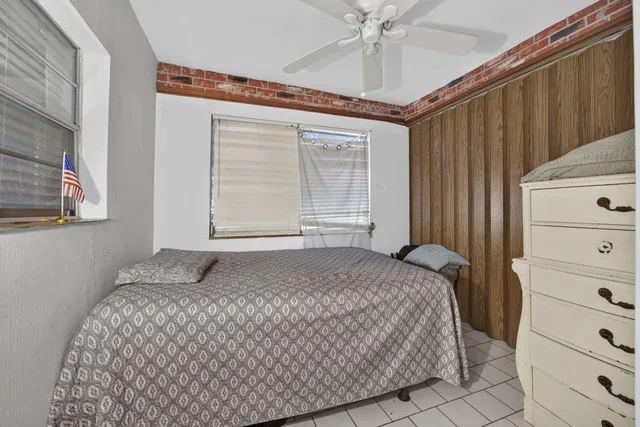 Residence photo 38