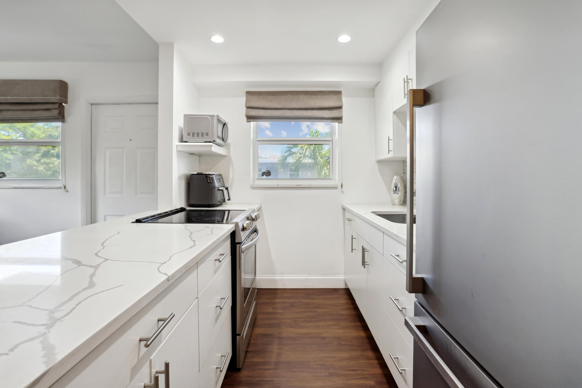 Unit 210 photo 6