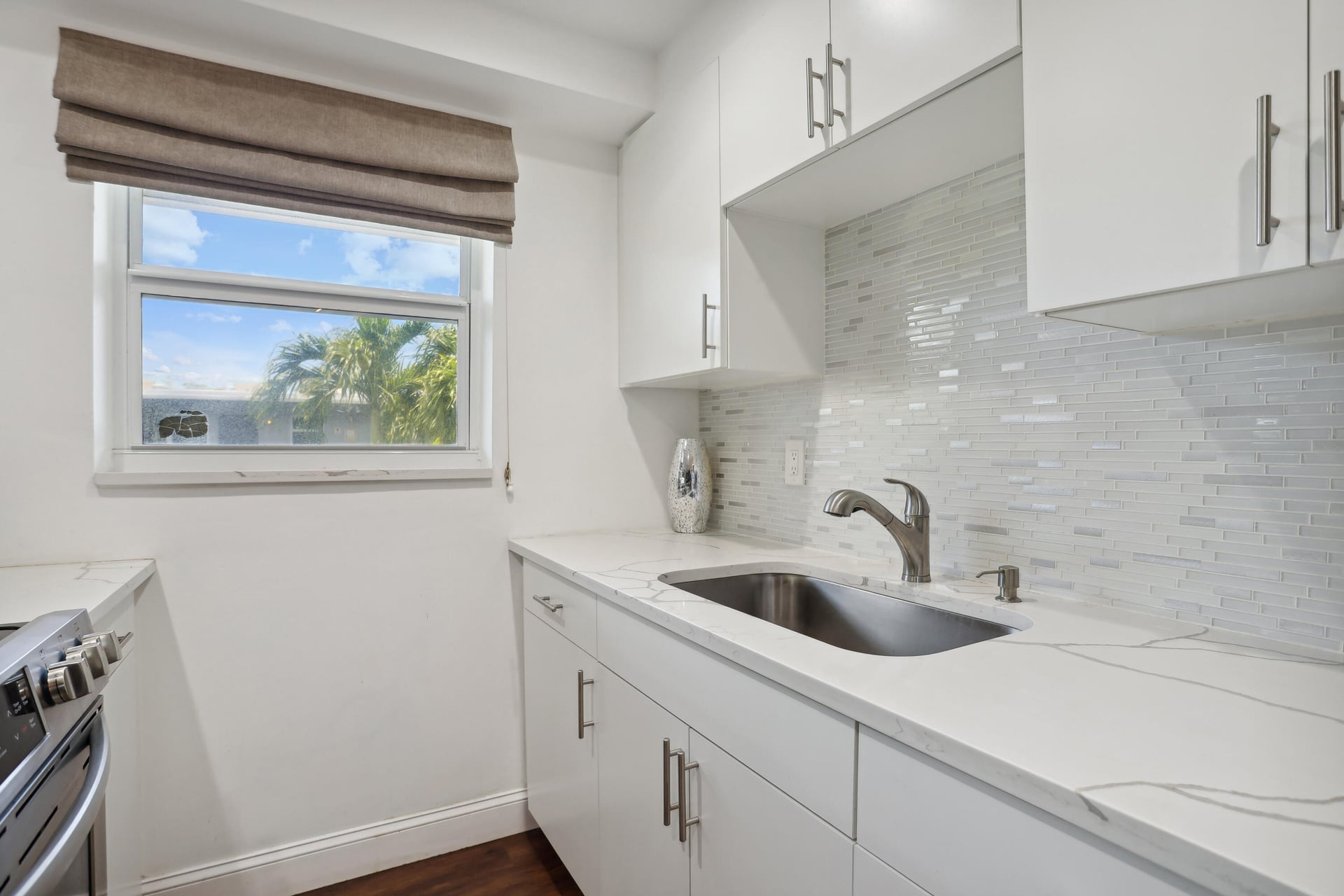 Unit 210 photo 7