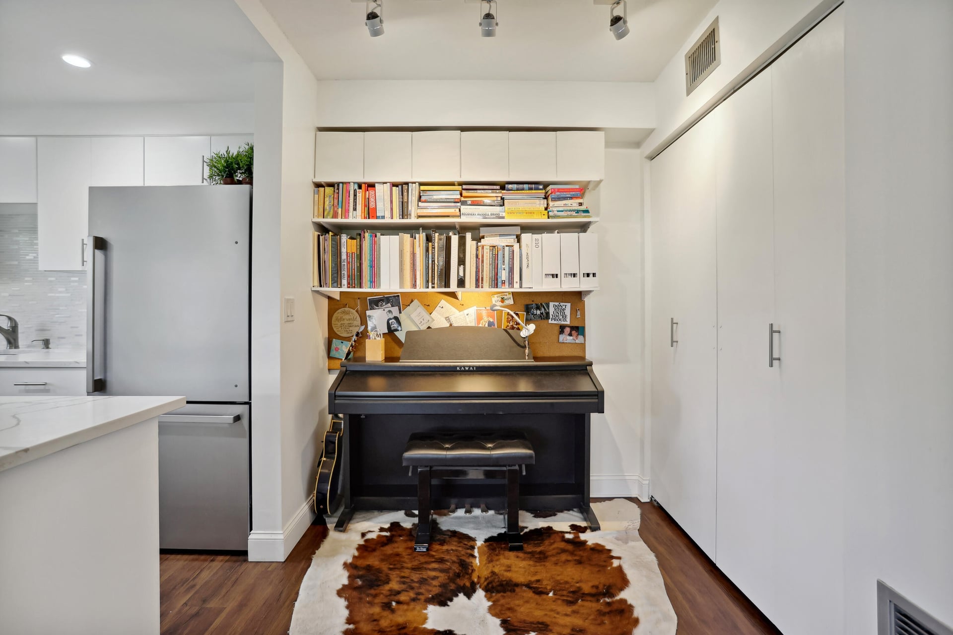 Unit 210 photo 9