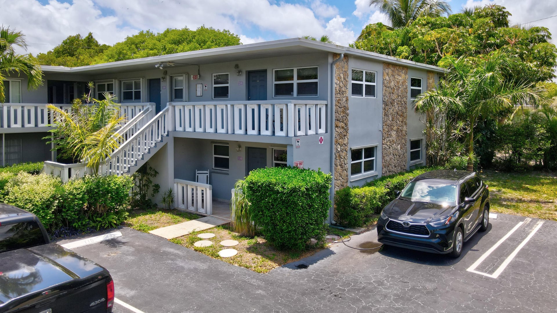 Unit 210 photo 19